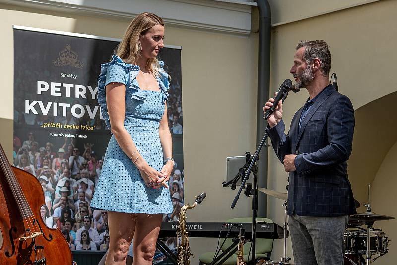Tenistka Petra Kvitová a Petr Handl při slavnostním otevření Síně slávy Petry Kvitové, 21. července 2022 ve Fulneku.