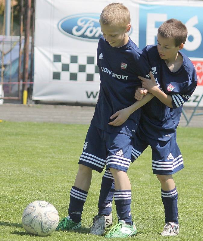 Jedenáctý ročník mládežnických turnajů o putovní pohár starosty města, které o víkendu hostil novojičínský stadion, se pořadatelům vydařil.