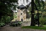 V těsném sousedství zříceniny hradu Lukov je naučná stezka Králky, do které také patří Přírodní památka skalního útvaru Králky.