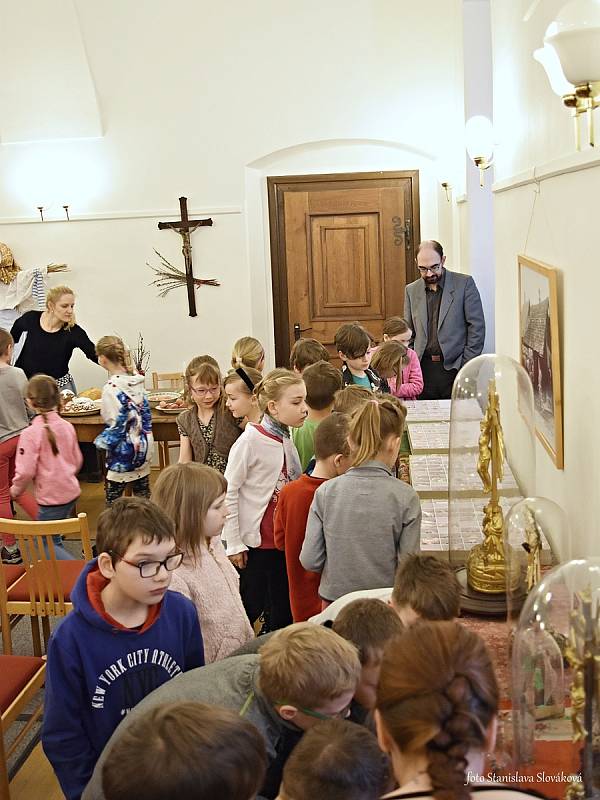 Velikonoce za starých časů - tak se jmenuje vzdělávací program pro školy, který přichystalo muzeum v Příboře pro školky a první stupeň základních škol.