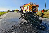 Tragická nehoda motocyklisty v Pohořílkách u Fulneku 7. října 2023.