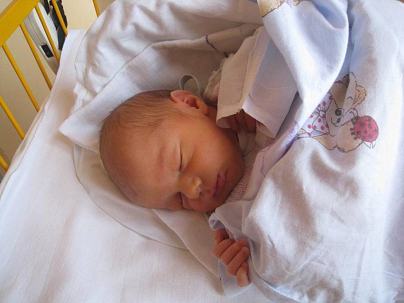 Vojtěch Loučka, Nový Jičín, nar. 27. 11. 2011, 49 cm, 3,32 kg, nemocnice Nový Jičín.