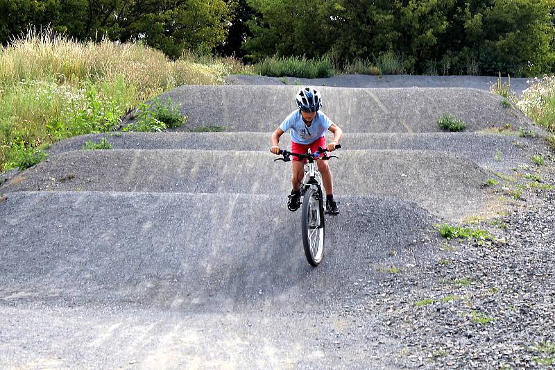 Sabina Košárková je úspěšnou reprezentantkou klubu BMX Studénka. V pondělí získala ocenění Sporotvec roku 2019 pro MSK v kategorii Objev roku.