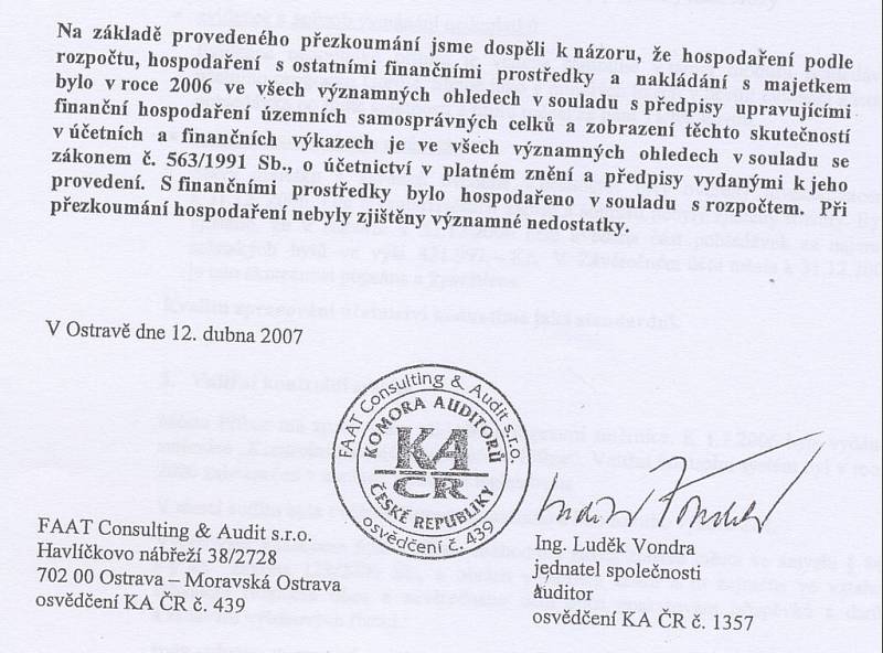 Zatímco města většinou k přezkoumání hospodaření najímají auditorské firmy, většině obcí provede tuto službu krajský úřad.