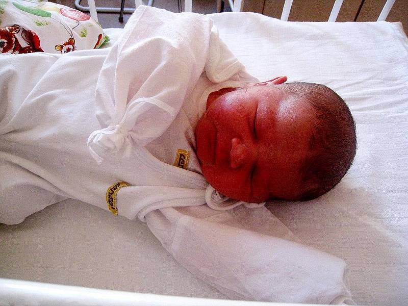 Anna Jurčáková, nar. 1. 3. 2011, 49 cm, 3, 75 kg, Nový Jičín, nemocnice Nový Jičín.