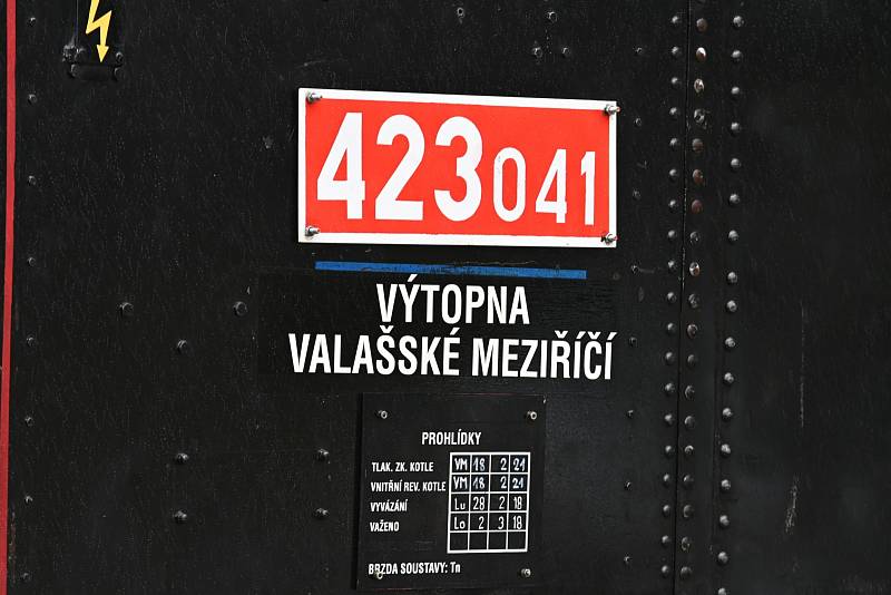 Parní lokomotiva 423.041 přijela v pátek 23. dubna z Valašského Meziříčí do Frenštátu pod Radhoštěm.