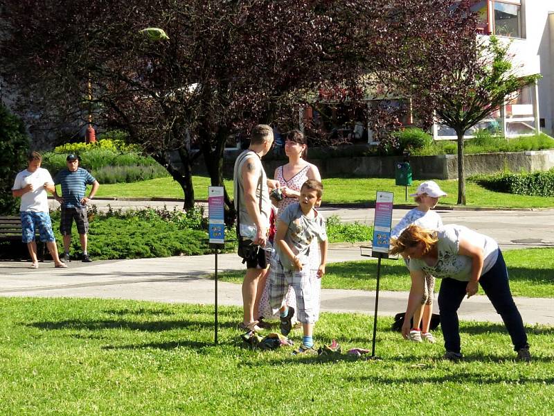 Další ročník Lašských her se uskutečnil v sobotu 18. června v centru Kopřivnice. Mezi sebou se opět utkali v netradičních disciplínách zástupci Kopřivnice, Příbora, Štramberku a Hukvald. 