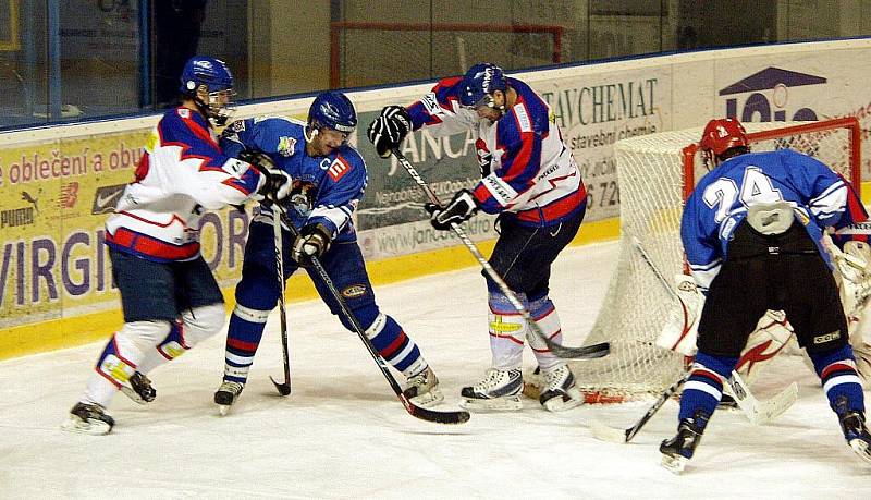 Snímky z utkání HC Nový Jičín B vs. HC Orli Orlová 2:6.