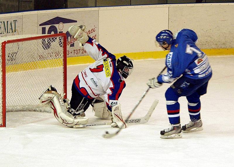 Snímky z utkání HC Nový Jičín B vs. HC Orli Orlová 2:6.