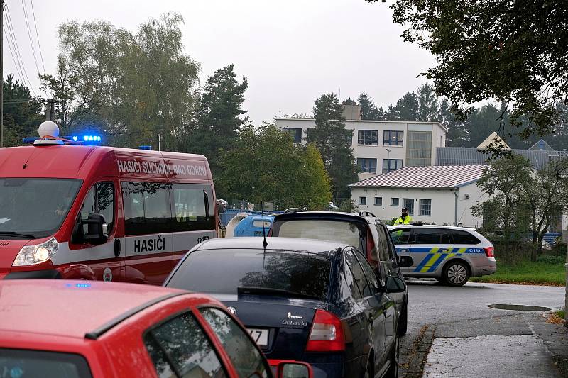 U úniku chlóru na krytém bazéně zasahovaly složky Integrovaného záchranného systému v Novém Jičíně. Naštěstí šlo jen o cvičení.