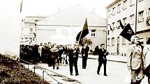 Oslavy 1. máje v roce 1974 ve Fulneku.
