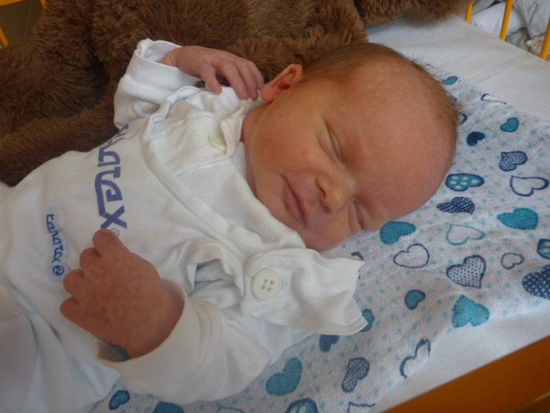 MATYÁŠ ŠTĚPÁN, Nový Jičín, nar. 3. 9. 2016, 50 cm, 3,53 kg. Nemocnice Nový Jičín.