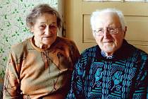 Manželé Zdenka a Josef Čechovi jsou spolu v manželství již 68 let.