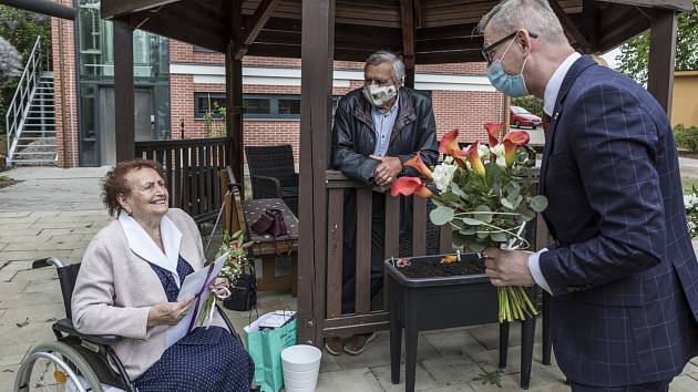 Miroslava Šikulová oslavila 2. května sté narozeniny.