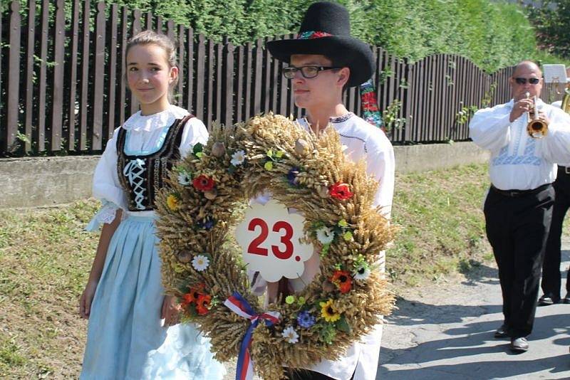 Obecní dožínky v Závišicích se v sobotu 17. srpna uskutečnily už potřiadvacáté.