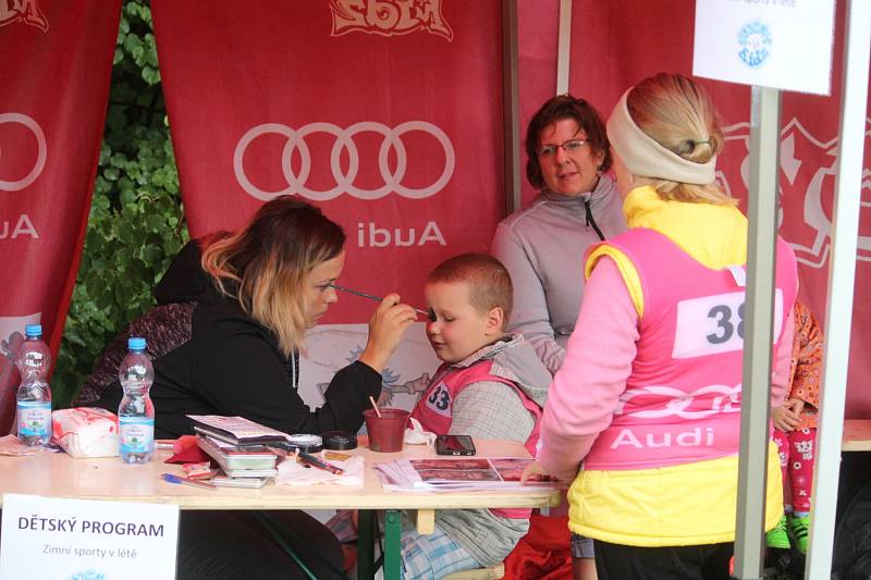 Skokanský víkend ve Frenštátě pod Radhoštěm vyvrcholil nedělním 6. ročníkem Memoriálu Jiřího Rašky