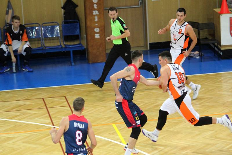 Vzdorovali, ale prohráli. Novojičínští basketbalisté nestačili na Brno a v poháru končí.