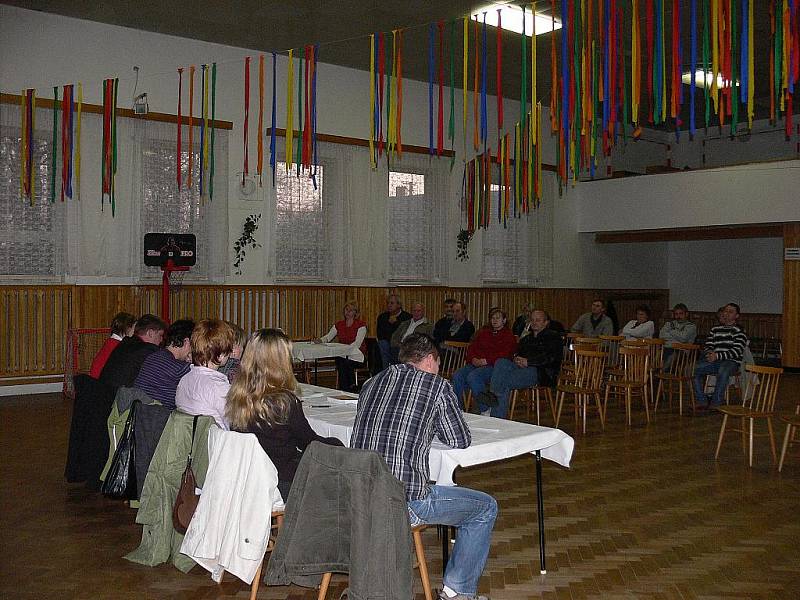 Jméno toho, kdo povede Kujavy po zbývající tři roky po nových volbách do zastupitelstva, se dalo předpokládat. Zastupitelé se shodli na Petře Vojkůvkové.