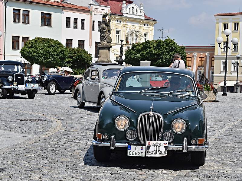 Beskydská rallye v Příboru.