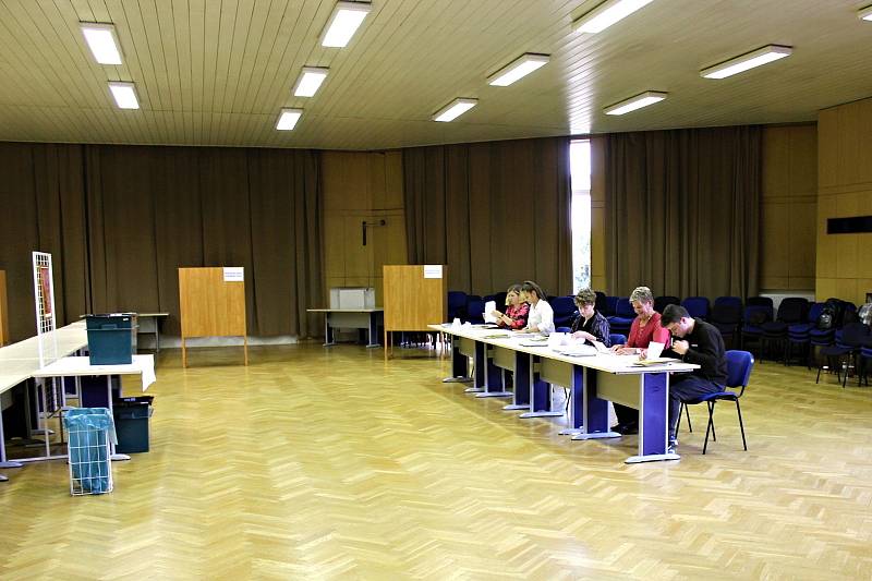Zahájení voleb v Novém Jičíně v pátek 23. září 2022.