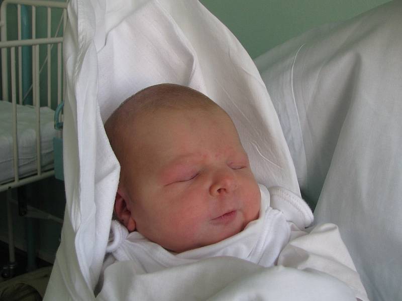 Patrik Kowalík, Nový Jičín, nar. 9. 2. 2008, 4050 g, 53 cm