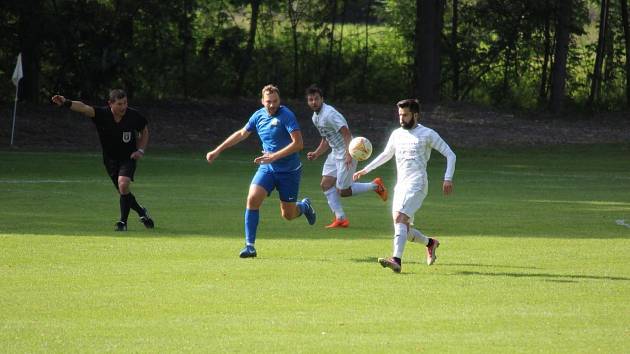 Zápas 5. kola krajského přeboru Petřvald n. M. - Český Těšín 3:0.