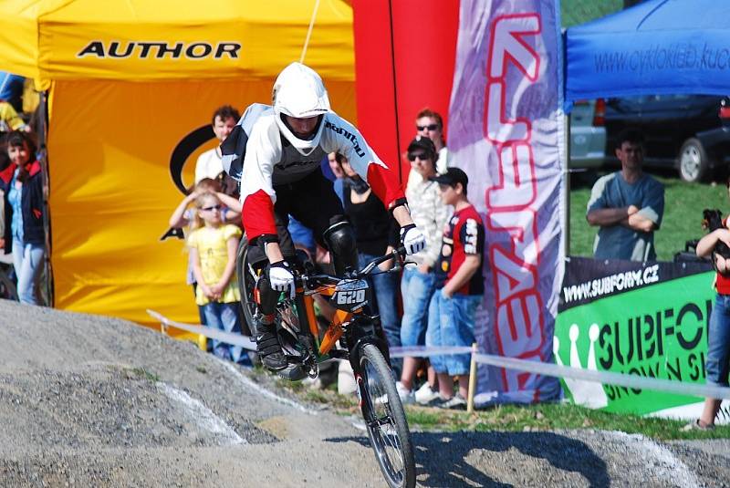 Mankovice na Novojičínsku patřily v sobotu 11. dubna příznivců fourcrossu.