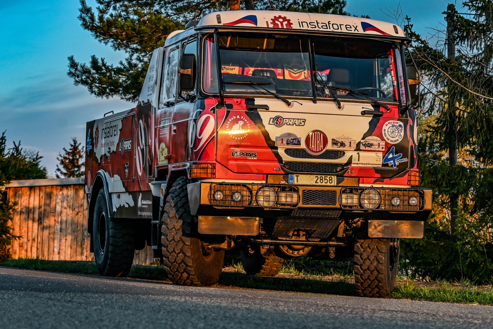 Legendární Puma Karla Lopraise z Rallye Dakar z "Frenu" do Prahy - Moravskoslezský deník