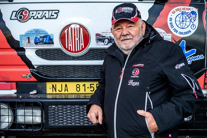 Karel Loprais, český automobilový závodník a šestinásobný vítěz automobilových závodů Rallye Dakar, 18. prosince ve Frenštátě pod Radhoštěm. Na snímku Karel Loprais.