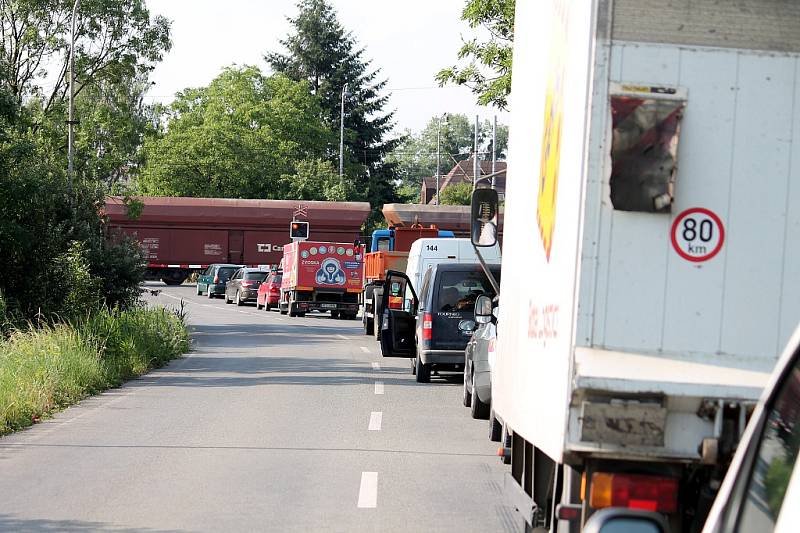 Takto vypadalo okolí nehody pendolina ve Studénce den po tragédii.