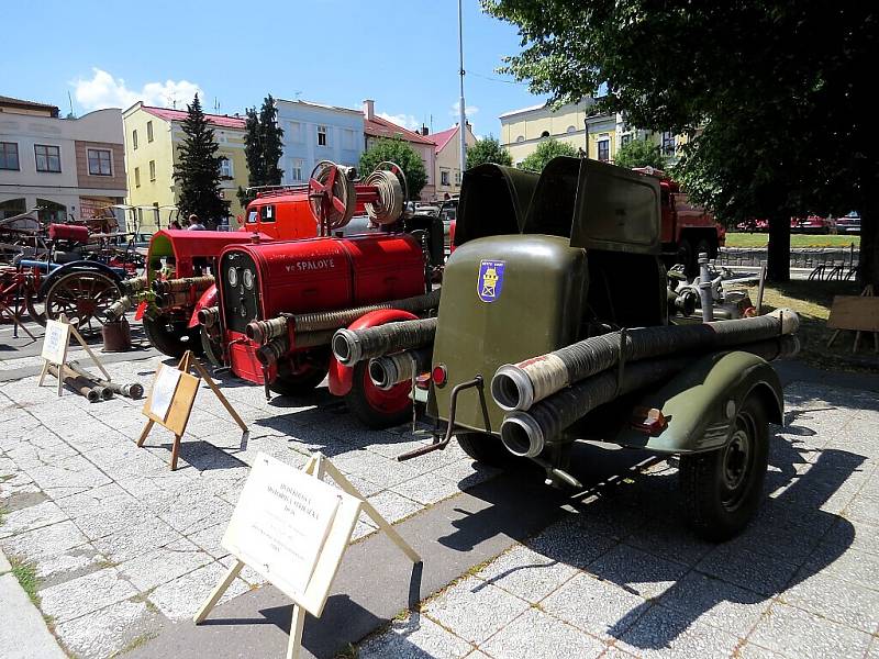 Oderští hasiči oslavili své 150. výročí ukázkou techniky. 