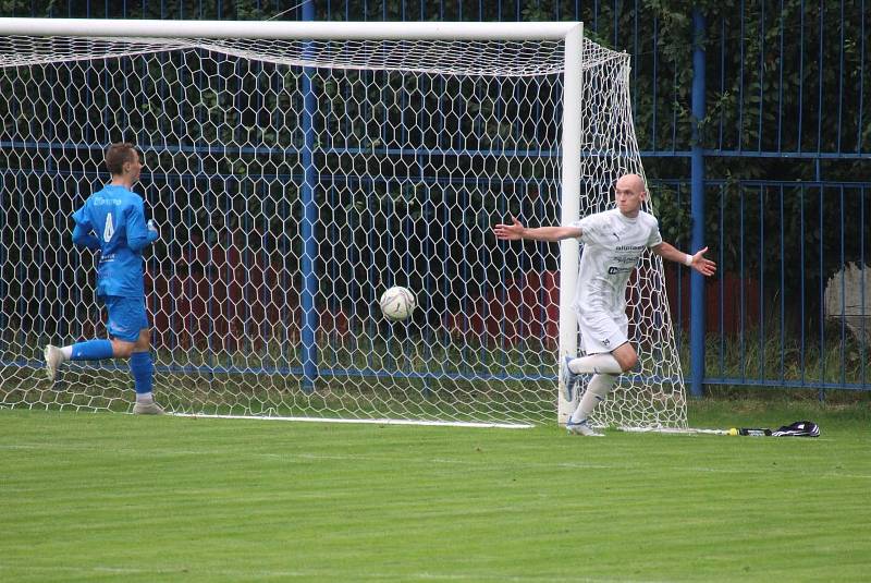Zápas 2. kola fotbalového krajského přeboru Řepiště - Petřvald na Moravě 1:4.