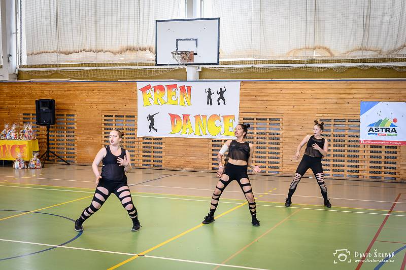 Nepostupové soutěže FREN DANCE ve Frenštátě pod Radhoštěm se zúčastnily stovky malých i velkých tanečnic i tanečníků.