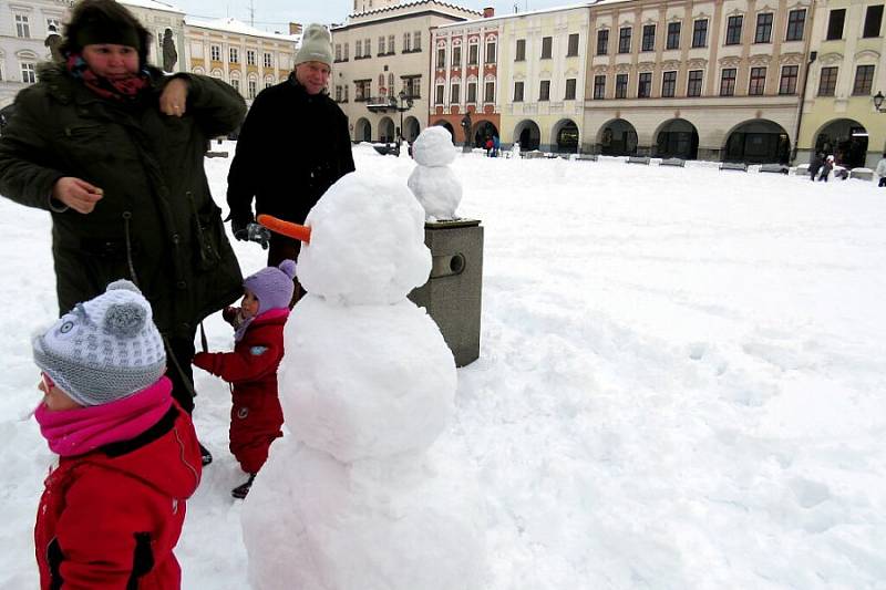 Masarykovo náměstí se proměnilo v Sněhulákovo.