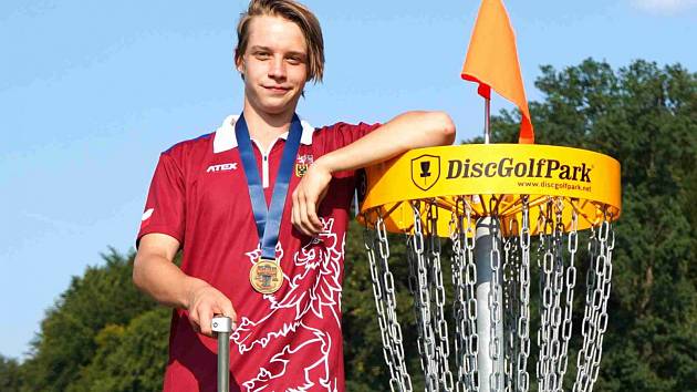 Novopečený juniorský mistr Evropy Bohdan Bílek se kvalifikoval na nejprestižnější discgolfový turnaj na světě – United States Disc Golf Championships.