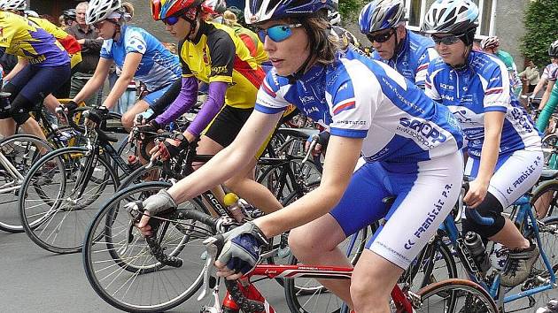 Slezský pohár amatérských cyklistů odstartoval v květnu. Na start závodu O cenu Krnova se postavilo 180 jezdců.