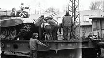 V pondělí 26. února 1990 bylo na vlakovém nádraží ve Frenštátě pod Radhoštěm už od rána nebývale rušno. Pobyt sovětských vojáků. Odjížděli domů.
