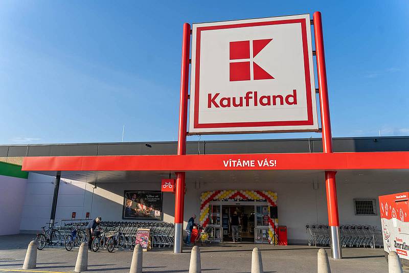 Kopřivnický Kaufland je po modernizaci.