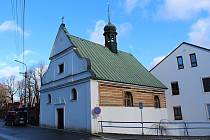 V kapli Svaté Rodiny v Odrách představili ve středu 2. března 2022 autoři dílo Odvalený hrob.