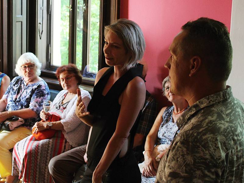 Lašské muzeum zaplnily šperky výtvarnice Marta Švajdová a fotografie Dalibora Kvity.