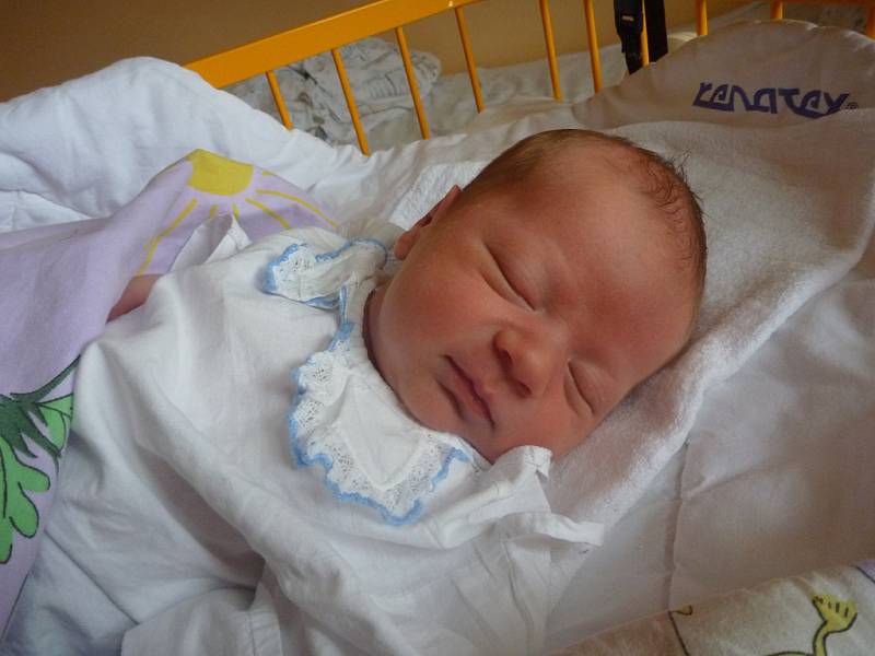 RICHARD LIĎÁK, Valašské Meziříčí, nar. 29. 8. 2015, 48 cm, 3,39 kg. Nemocnice Nový Jičín.