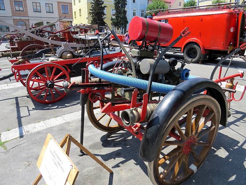 Oderští hasiči oslavili své 150. výročí ukázkou techniky. 