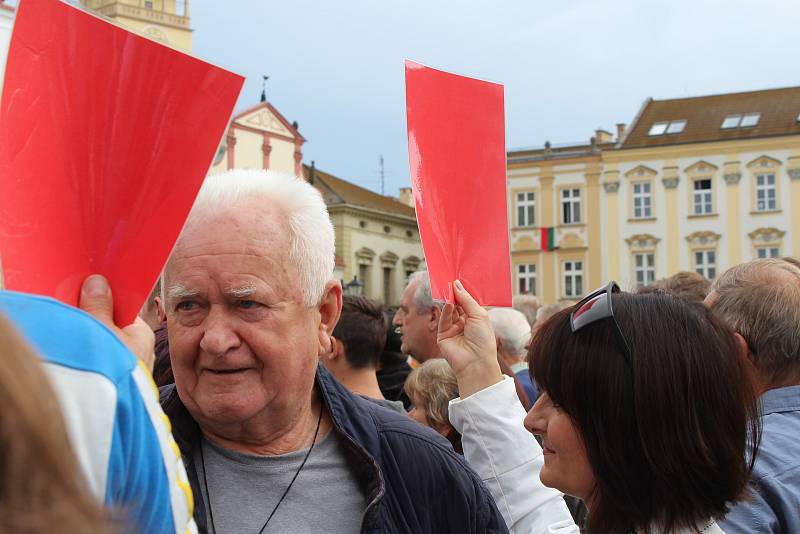 Ve středu 6. září přijel, v rámci páté oficiální návštěvy Moravskoslezského kraje, prezident Miloš Zeman také do Nového Jičína.