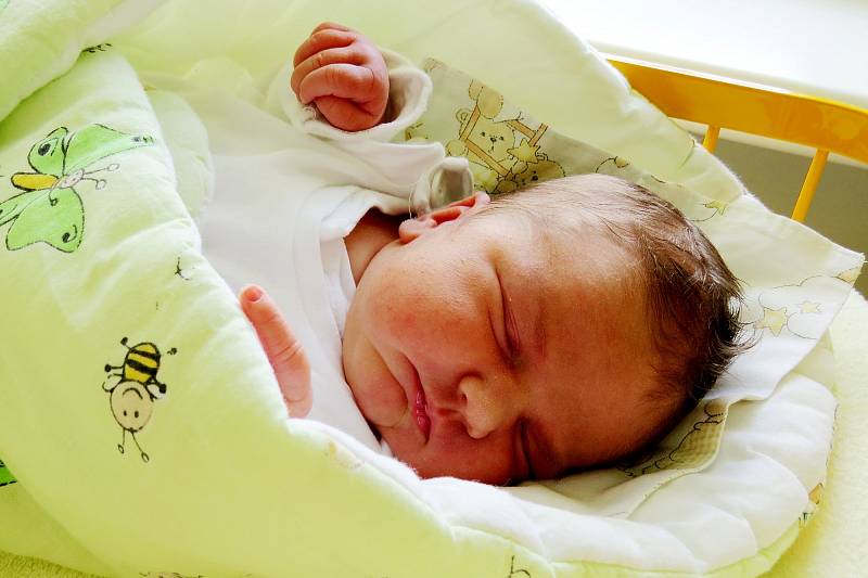 ZUZANA KAŇÁKOVÁ, Příbor, nar. 13. 5. 2018, 48 cm, 3,58 kg. Nemocnice Nový Jičín.