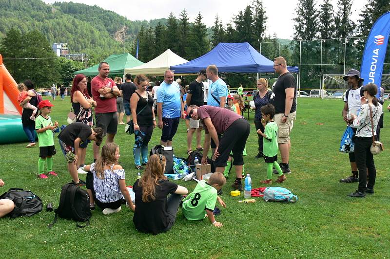 Fotbalové finále Ligy mistrů starších a mladších přípravek začalo v sobotu 26. června 2021 ve sportovním areálu v Jakubčovicích nad Odrou.