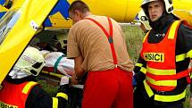 V pátek odpoledne zasahovaly dvě jednotky hasičů u dopravní nehody osobního automobilu Škoda Felicia na 340. kilometru dálnice D1 ve směru na Ostravu.