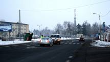 V úterý 1. února okolo půl šesté ráno byla sražena autem čtyřiapadesátiletá žena v Mošnově. Ženu z Kopřivnicka srazila dodávka ve chvíli, když se snažila přejít silnici u místního autobazaru.