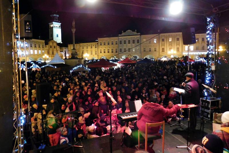 V Novém Jičíně se sešel dav čítající okolo šesti stovek lidí.