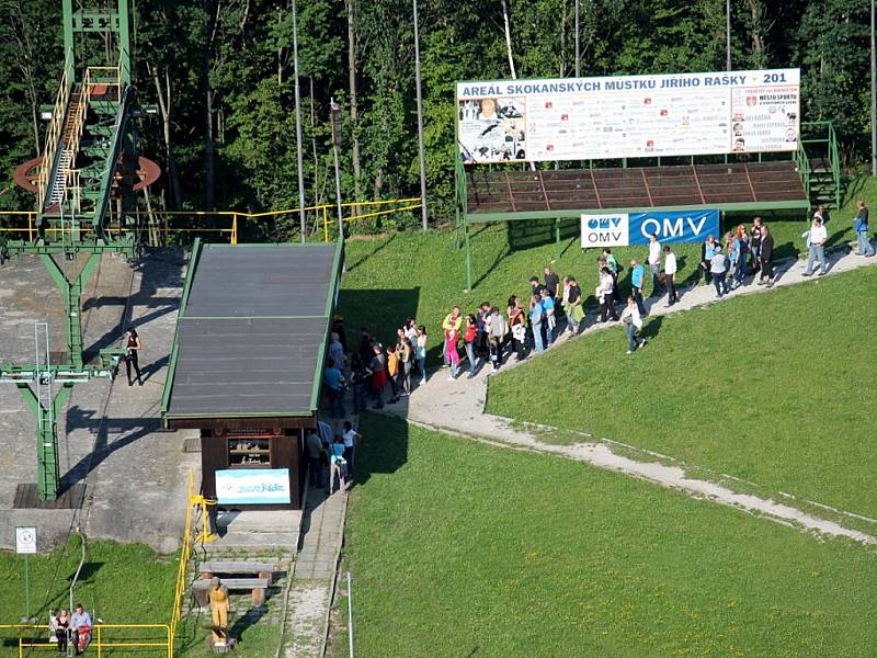 Záchrana lidí z lanovky ve Frenštátě pod Radhoštěm. 