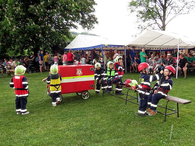 Oslavy 130. výročí vzniku sboru slavili v sobotu 28. května dobrovolní hasiči v Lukavci, místní části Fulneku. 